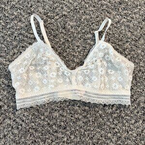 Victoria's Secret Ivory Lace Bralette Unpadded Unwired L Coquette Romantic